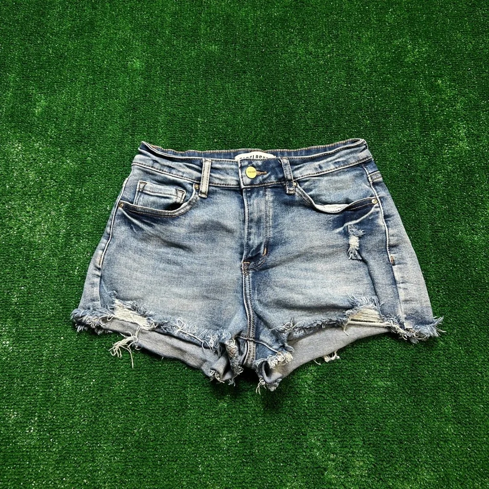 Disclosure Jean Shorts Distressed Raw Hem y2k Aesthetic Blue Denim Size 7/28